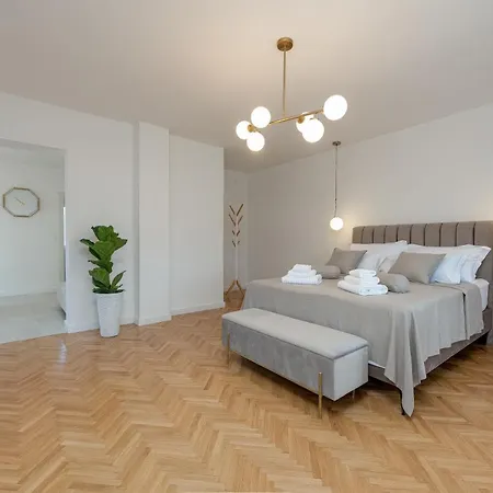 Littlemore Apartment