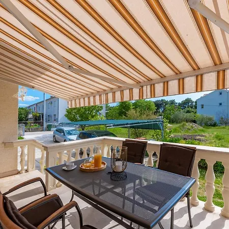 Littlemore Apartment